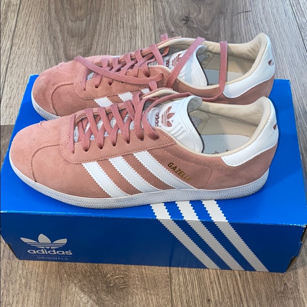 Adidas gazelle pink suede